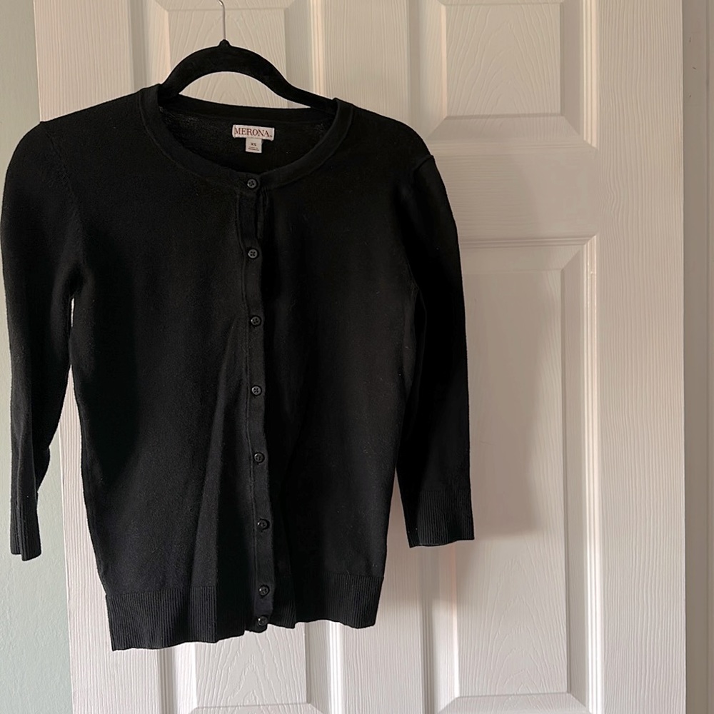 Merona Extra Small Black 3/4 sleeve button sweater. Cotton Nylon Spandex Blend.